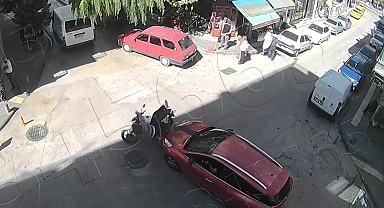 Havada takla atan motosikletli hiçbir şey olmamış gibi ayağa kalktı