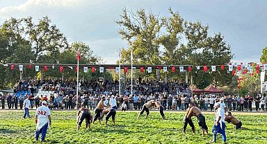 Havran'da Seyitonbaşı Yağlı Güreşleri coşkusu