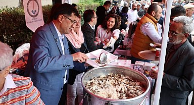 Hazreti Mevlânâ, doğumunun 818'inci yıl dönümde Kütahya'da anıldı