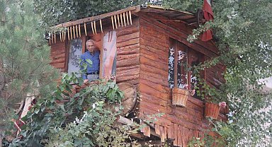 Hikâyesiyle yürek burkan ağaç ev yeniden inşa ediliyor