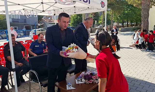 Hisarcık'ta İlköğretim Haftası kutlandı