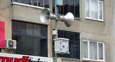 Hoparlörler susuyor, SMS konuşuyor