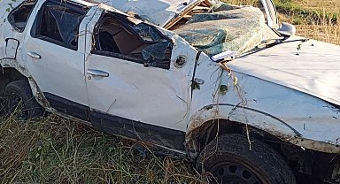 Hurdaya dönen araçtan sağ çıktı