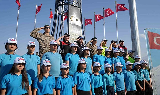 Iğdır'da Dilucu Şehitleri Anıtı'nda anma töreni