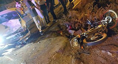 Iğdır'da otomobil ile motosiklet çarpıştı: 2'si ağır 3 yaralı