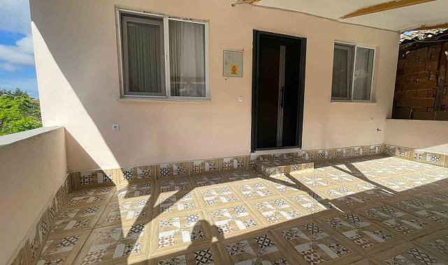 İhtiyaç sahibi aileye yeni ev