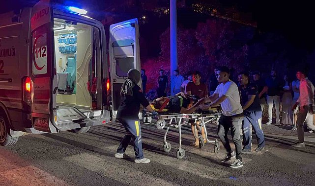 İki motosikletin çarpıştığı kazada 3 çocuk yaralandı