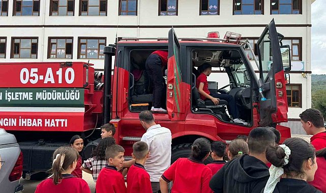 İlkokul öğrencilerinin ilk dersi yeşil vatan