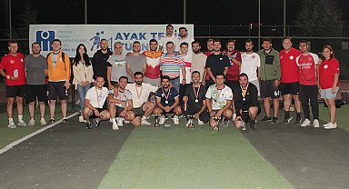 İMO Bursa Şubesi'nden ayak tenisi turnuvası