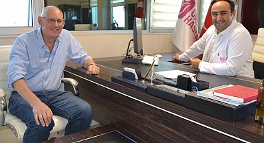 İngiliz akademisyen Eskişehir'de beyin ameliyatıyla sağlığına kavuştu