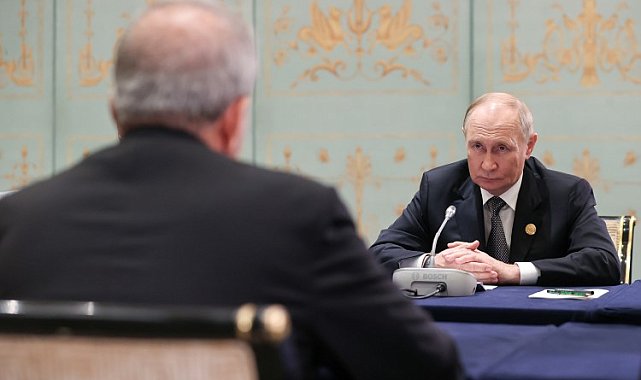 İran Cumhurbaşkanı Pezeşkiyan, Rusya Devlet Başkanı Putin ile bir araya geldi