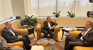 İran Dışişleri Bakanı Arakçi, UAEA Başkanı Grossi ile bir araya geldi