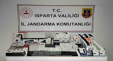 Isparta'da jandarmadan 3 farklı kaçakçılık operasyonunda 4 gözaltı