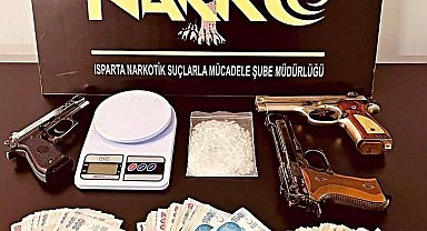 Isparta'da uyuşturucu operasyonunda 1 kişi tutuklandı, 3 şüpheliye adli işlem yapıldı