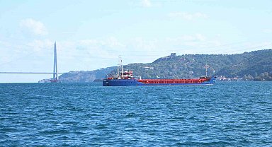 İstanbul Boğazı'nda kaza yapan "ARTVİN" isimli gemi Sarıyer'e getirildi