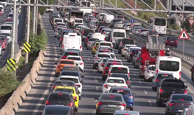 İstanbul'da iş çıkış saatinde trafik yoğunluğu yüzde 71'e ulaştı
