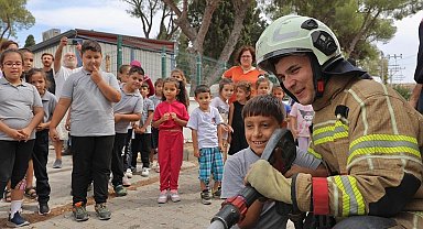 İtfaiye araç ve ekipmanları öğrencilere tanıtıldı