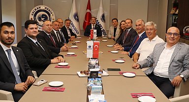 İYİ Parti'den BALKANTÜRKSİAD'a ziyaret