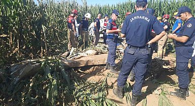İzmir'de eğitim uçağı düştü: 1 pilot hayatını kaybetti