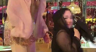 İzmir'de "dini değerlere hakaret ve müstehcenlik" suçlamasıyla 2 kişi gözaltına alındı