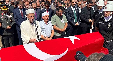 İzmir'de şehit düşen polislere son görev