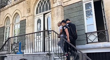 İzmir'de yunuslardan firari avı