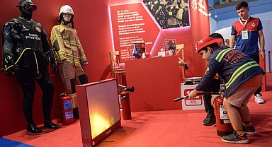 İzmir'de alevler sanal, heyecan gerçek