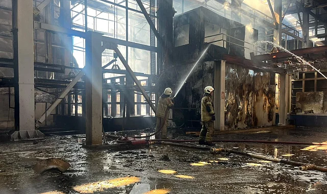 İzmir'de ALOSBİ'deki fabrika yangını kontrol altında
