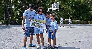 İzmir'de 'Hazine Avı'nda ödüller sahiplerini buldu