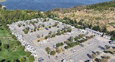 İzmir'de karavancıların tercihi İnciraltı oldu