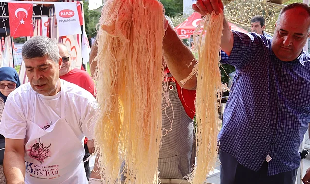 İzmit'te Pişmaniye Festivali 3'üncü gününde coşkuyla sürüyor