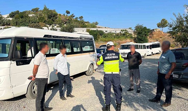 Jandarma okul servislerini denetledi