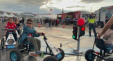 Jandarmadan çocuk ve gençlere uygulamalı trafik eğitimi