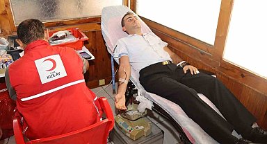 Jandarmadan kan bağışına destek