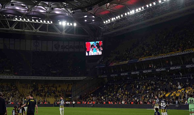 Kadıköy'de maç bitti, millilerin final heyecanı başladı
