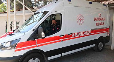 Kağıt toplayan çocuğa eğitim desteği