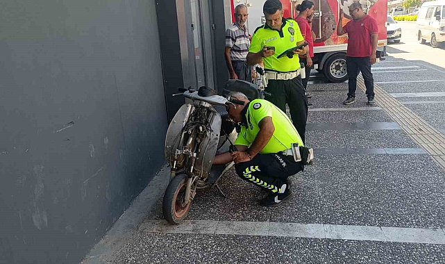 Kamyonetin aynasına çarpan elektrikli bisiklet sürücüsü yaralandı