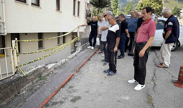 Karabük'te zarar gören istinat duvarı site sakinlerini tedirgin ediyor