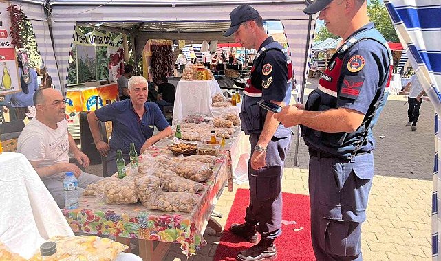 Karacasu'da festival alanında esnafa 'Güvenli Ticaret' uyarısı