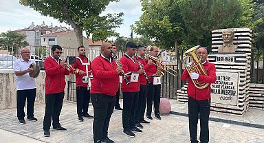 Karaman'da öğrenciler yeni eğitim öğretim yılına bando eşliğinde başladı