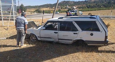 Karaman'da otomobil takla attı: 2 yaralı