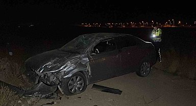 Karaman'da otomobil tarla yoluna takla attı: 1 yaralı