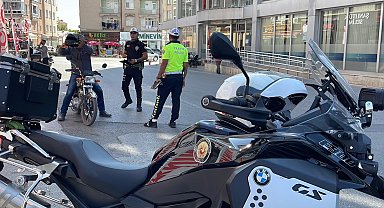 Karaman'da polisin motosiklet denetimleri devam ediyor