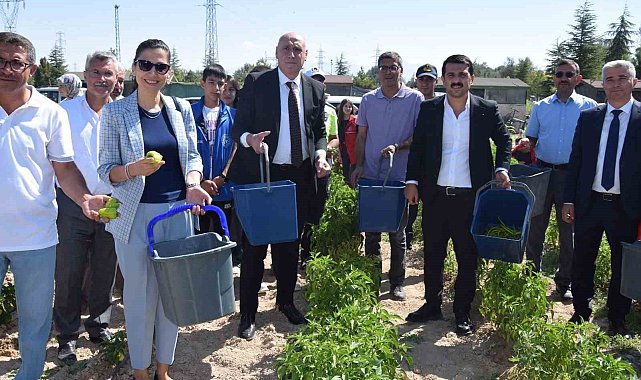 Karapınar'da "Doğayla El Ele Öğreniyorum, Üretiyorum, Paylaşıyorum" projesi meyvelerini veriyor