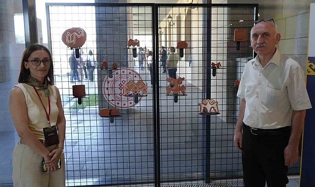 Karaz'ın Koçları seramik baskıda buluştu