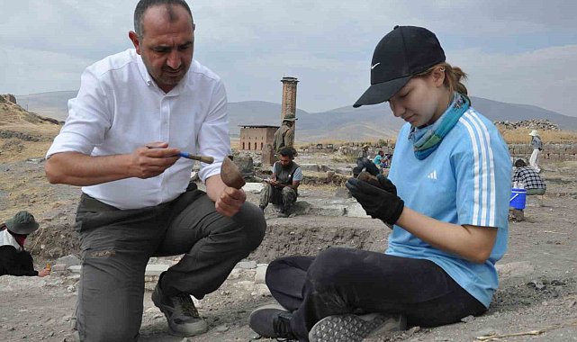 Kars Ani Ören Yeri'nde 7 bölgede kazı çalışması yapılıyor