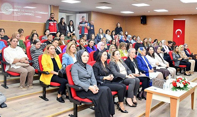 Kars'ta gönül elçileri ile koruyucu aile farkındalık toplantısı düzenlendi