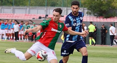 Karşıyaka sezona 2'de 2 ile başladı