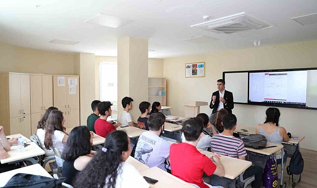Kartal Akademi üniversite sınavlarında 117 öğrenci ile büyük bir başarıya imza attı