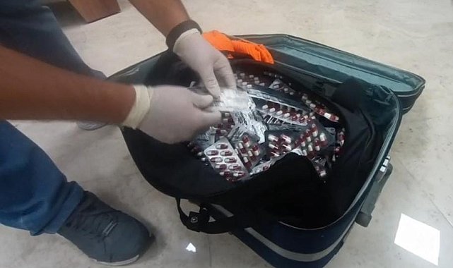 Kastamonu'da 5 bin 326 adet sentetik ecza hapı ele geçirildi